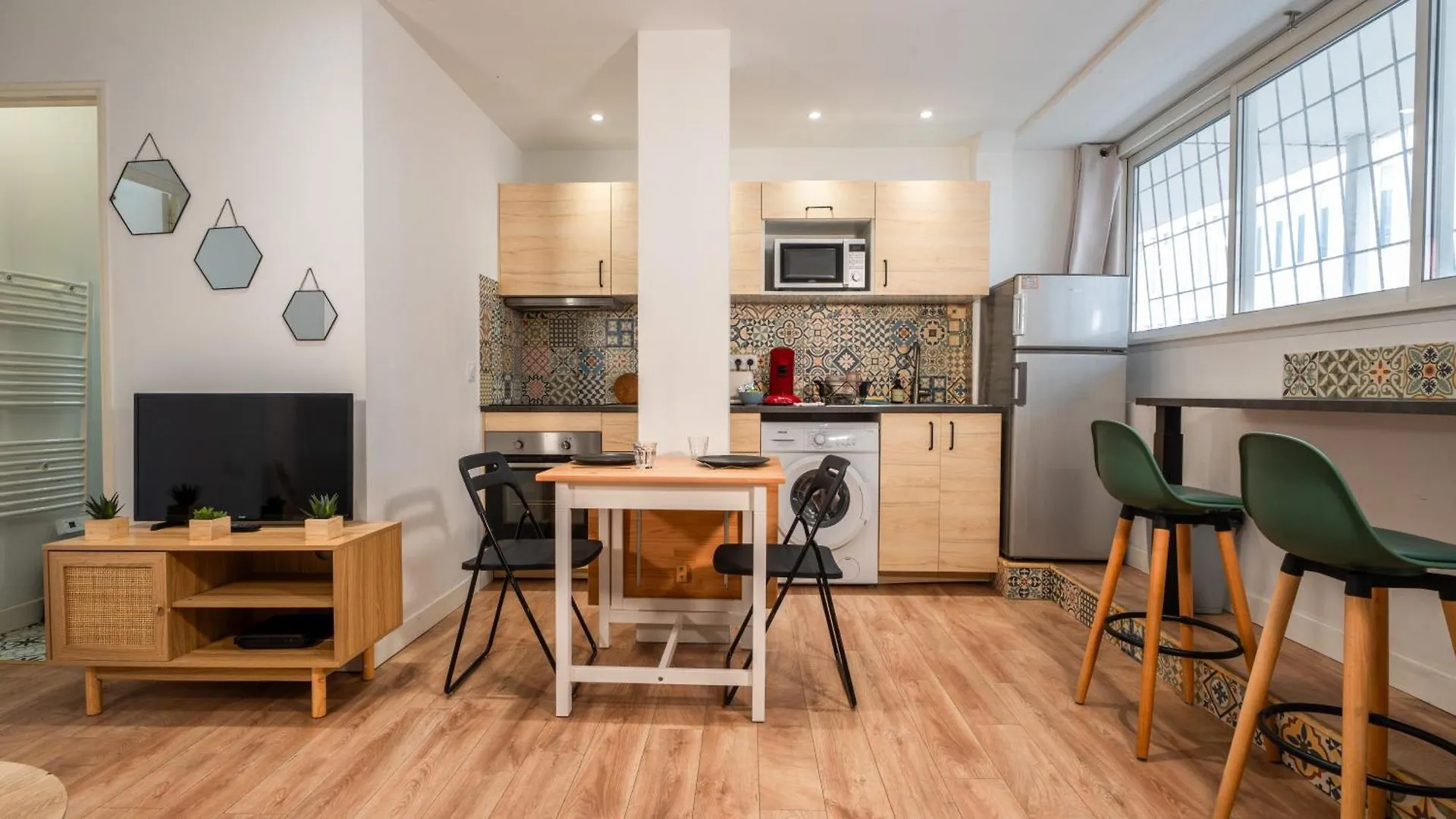 Le Refuge Urbain - Port A 2 Pas & Animaux Acceptes Apartment Toulon 0*,  France