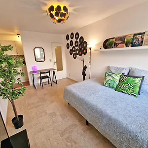 Appartement Gregbnb - Design 25m2 - Ascenseur - Wifi - 10min Gare, Toulon